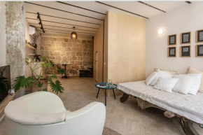 Vintage Eclectic Loft in Old Jaffa by Sea N' Rent